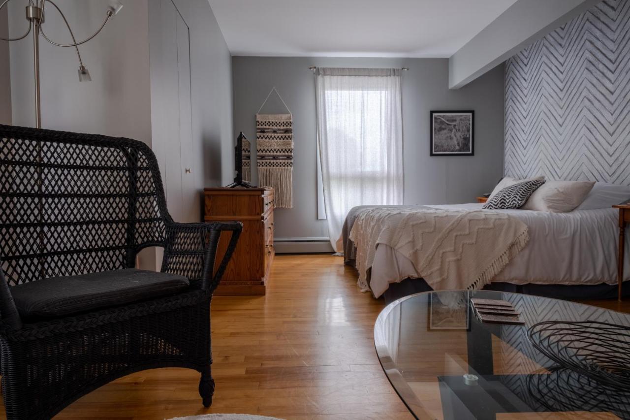 Bed and Breakfast Au Coq Du Bonheur Magog Zewnętrze zdjęcie
