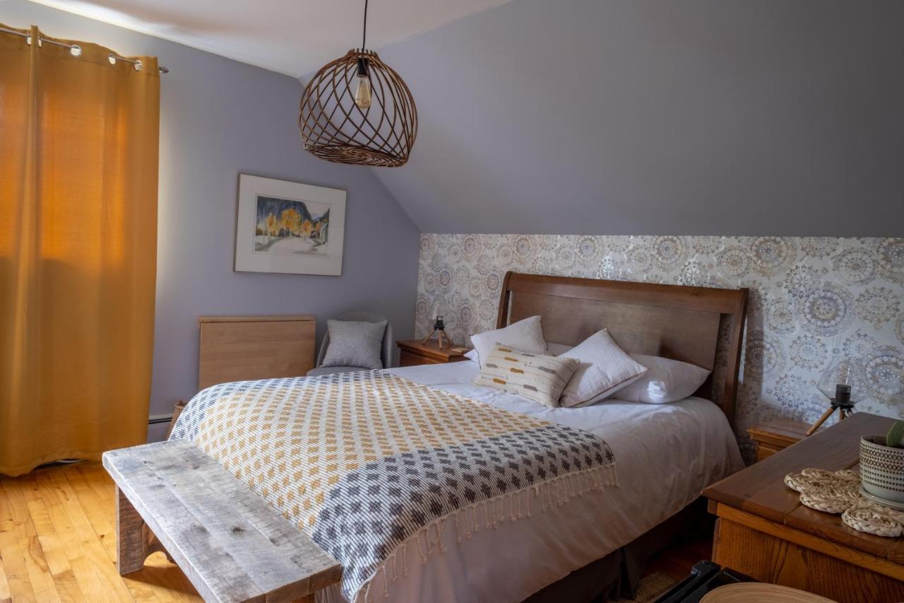 Bed and Breakfast Au Coq Du Bonheur Magog Zewnętrze zdjęcie