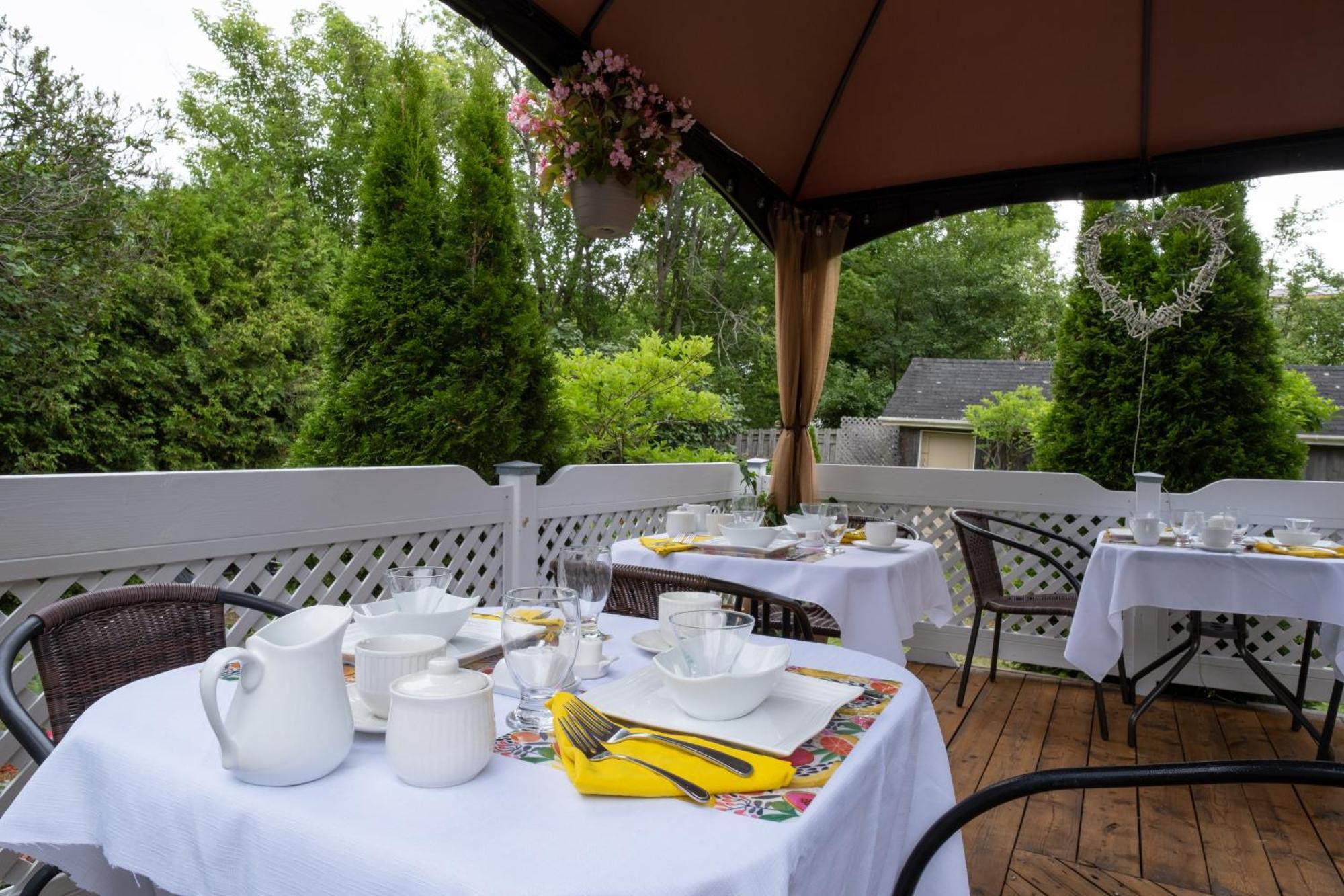 Bed and Breakfast Au Coq Du Bonheur Magog Zewnętrze zdjęcie