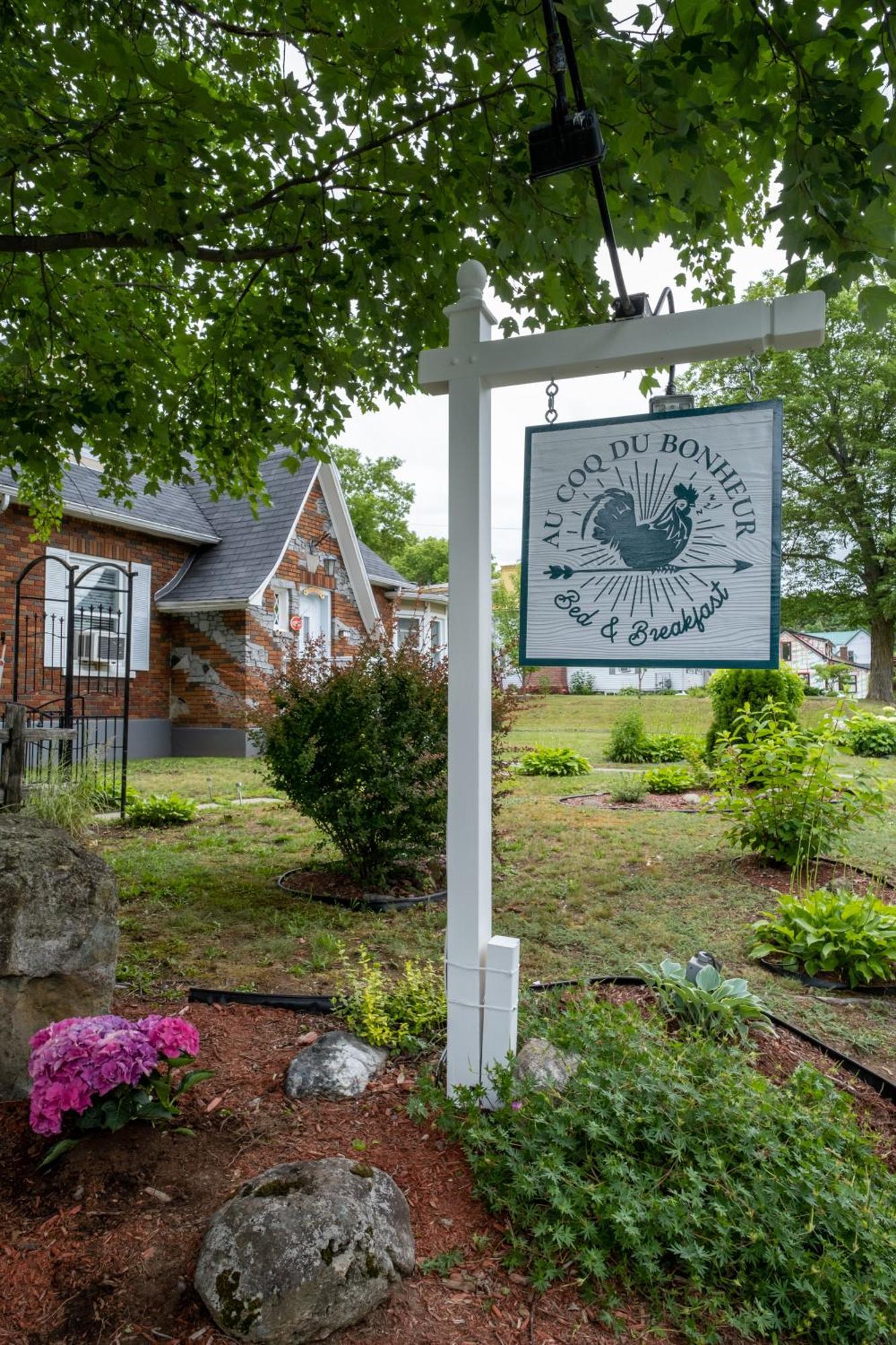 Bed and Breakfast Au Coq Du Bonheur Magog Zewnętrze zdjęcie